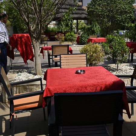 Crown Hotel Juba Bagian luar foto